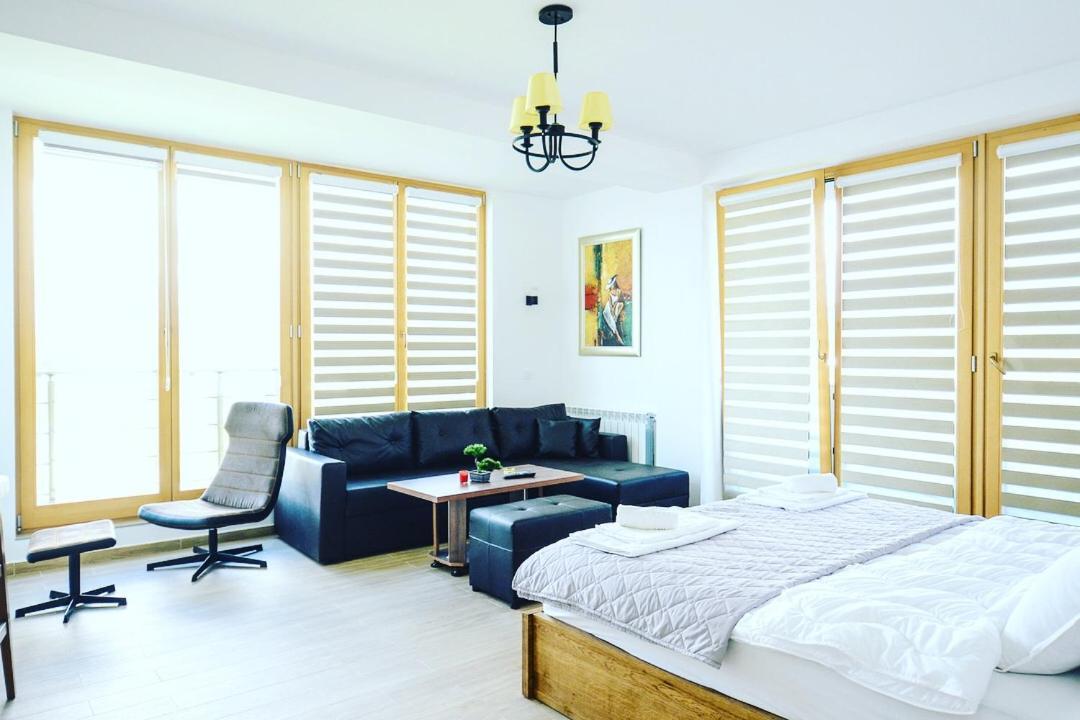 ברובו Papa Apartments מראה חיצוני תמונה