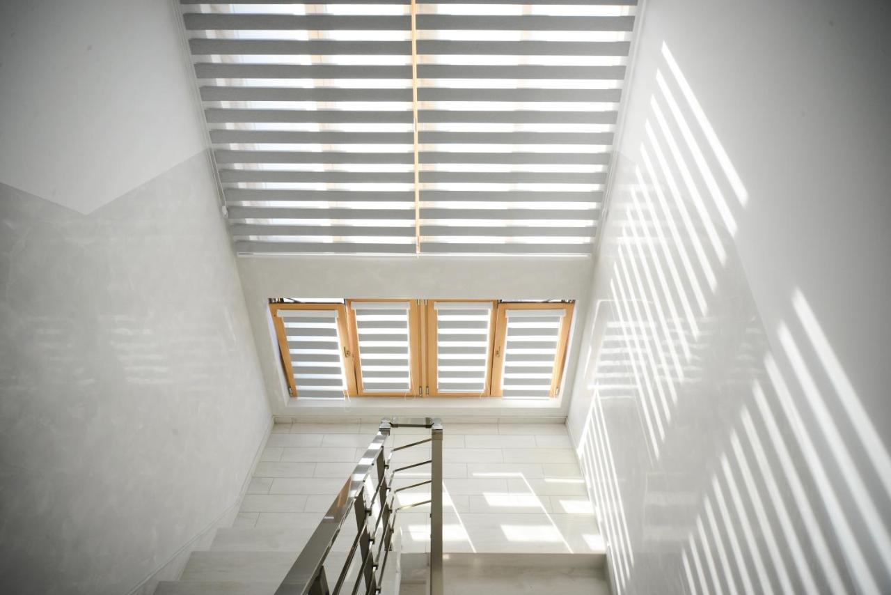 ברובו Papa Apartments מראה חיצוני תמונה